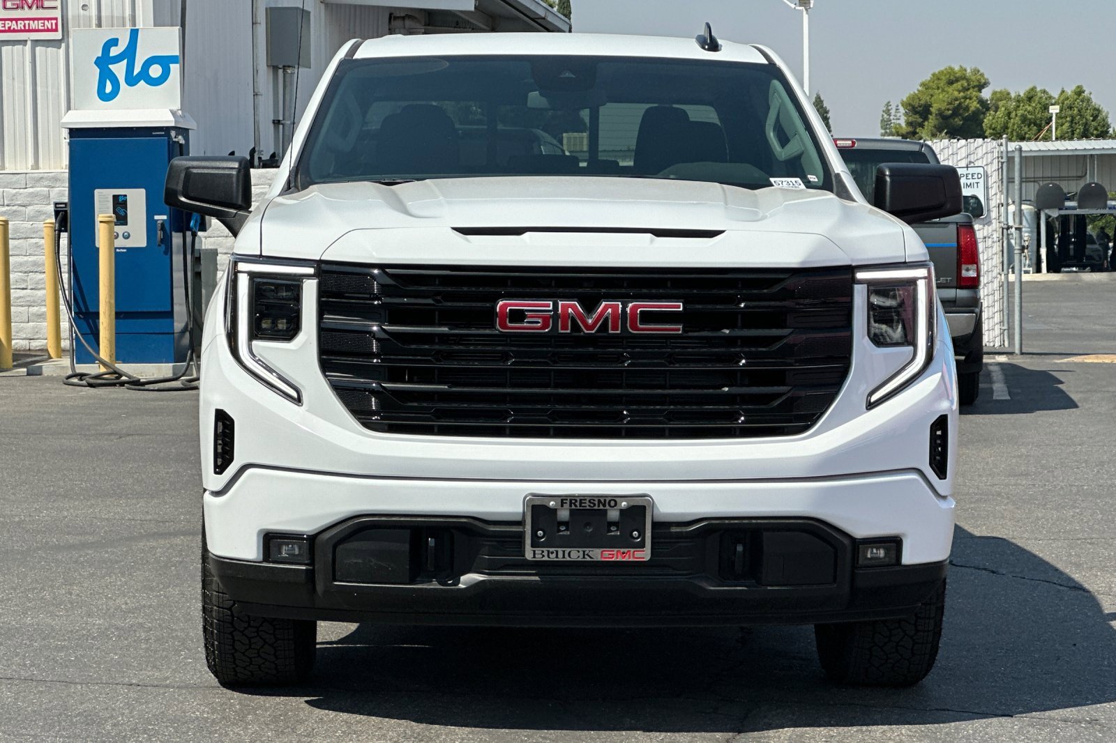 2025 Gmc Sierra 1500 Elevation photo 3