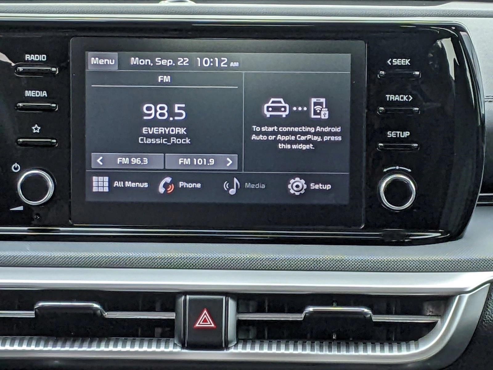 2023 Kia K5 LXS photo 13