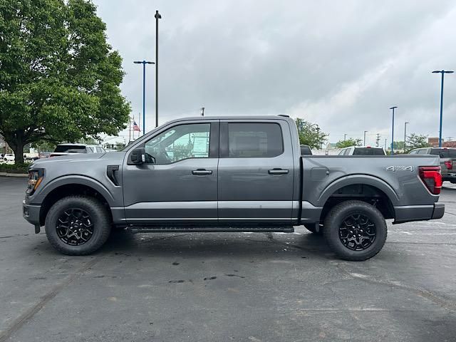 2025 Ford F-150 XLT photo 6