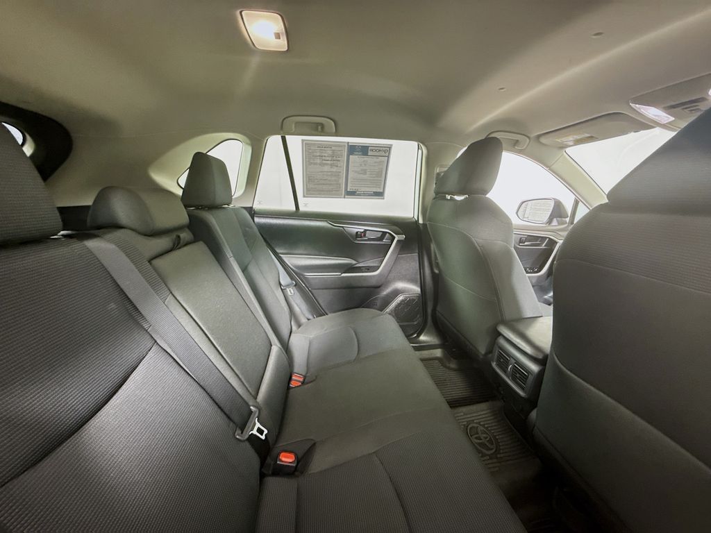 2022 Toyota RAV4 Hybrid LE photo 24