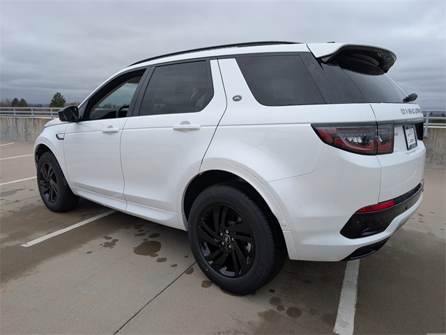 2025 Land Rover Discovery Sport S photo 4