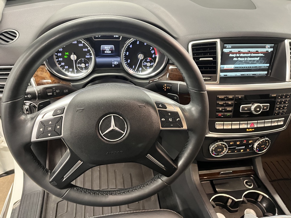 2015 Mercedes Benz ML 350 photo 15