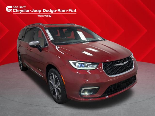 2026 Chrysler Pacifica Pinnacle's photo