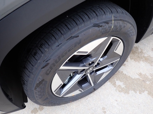 2025 Hyundai Tucson SEL photo 10