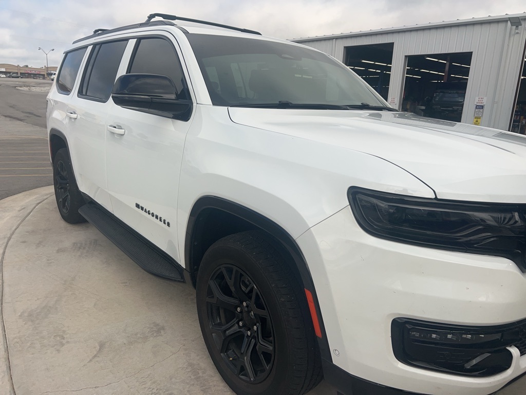 2023 Jeep Wagoneer Series II photo 4