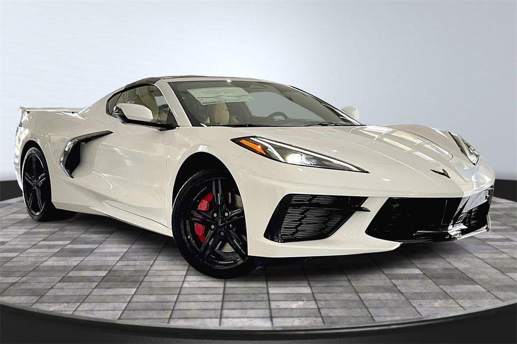 2026 Chevrolet Corvette Stingray 2LT photo 2