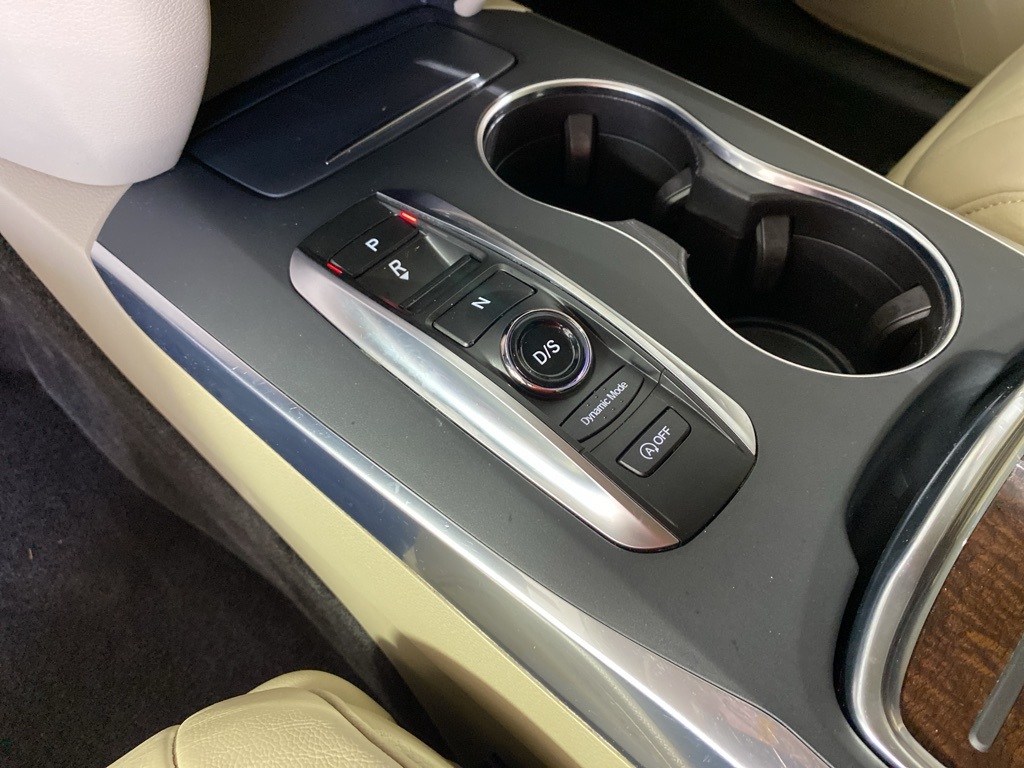 2020 Acura MDX SH-AWD photo 17