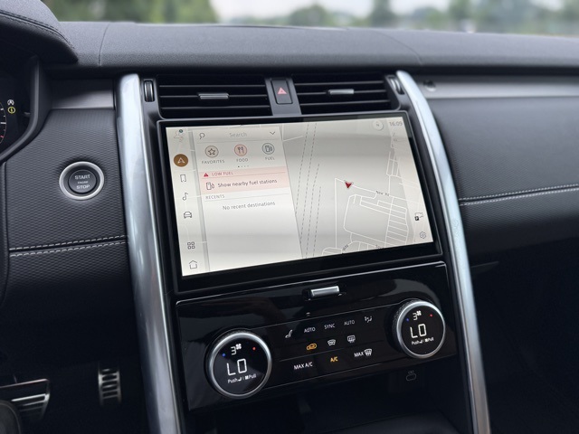 2025 Land Rover Discovery SE photo 14