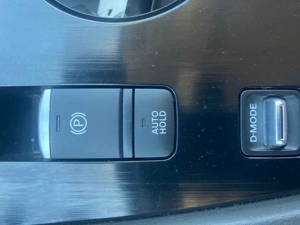 2023 Nissan Rogue SV photo 16