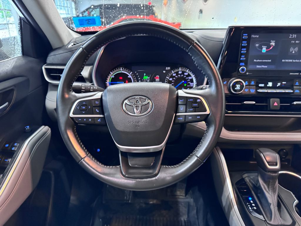 2022 Toyota Highlander Hybrid XLE photo 13
