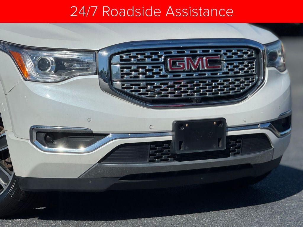 2017 Gmc Acadia Denali photo 2