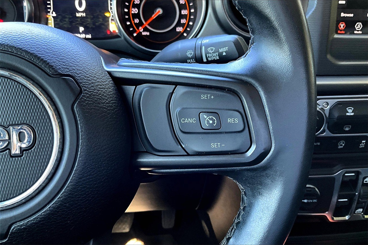 2021 Jeep Gladiator Sport photo 27