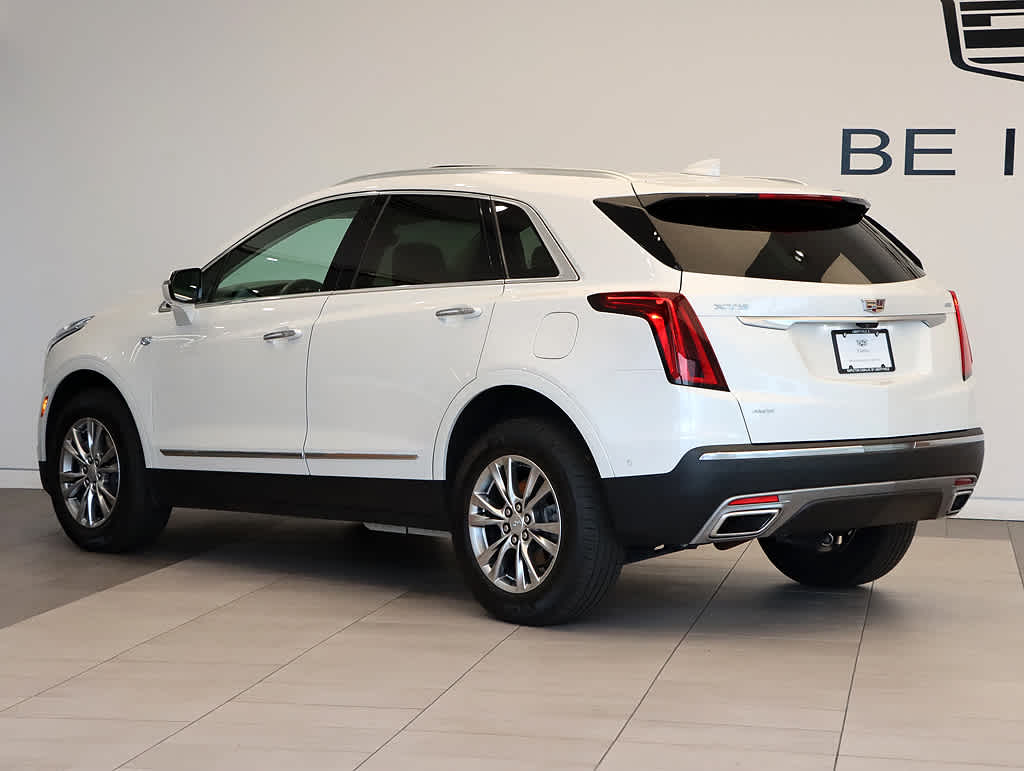 2021 Cadillac XT5 Premium Luxury photo 3