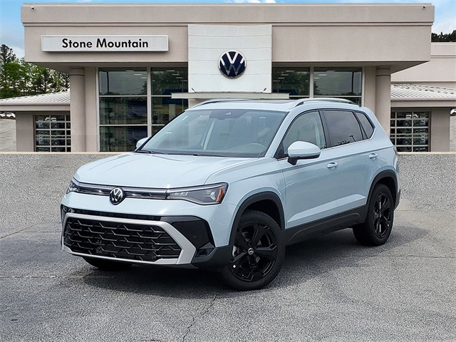 2025 Volkswagen Taos SEL's photo