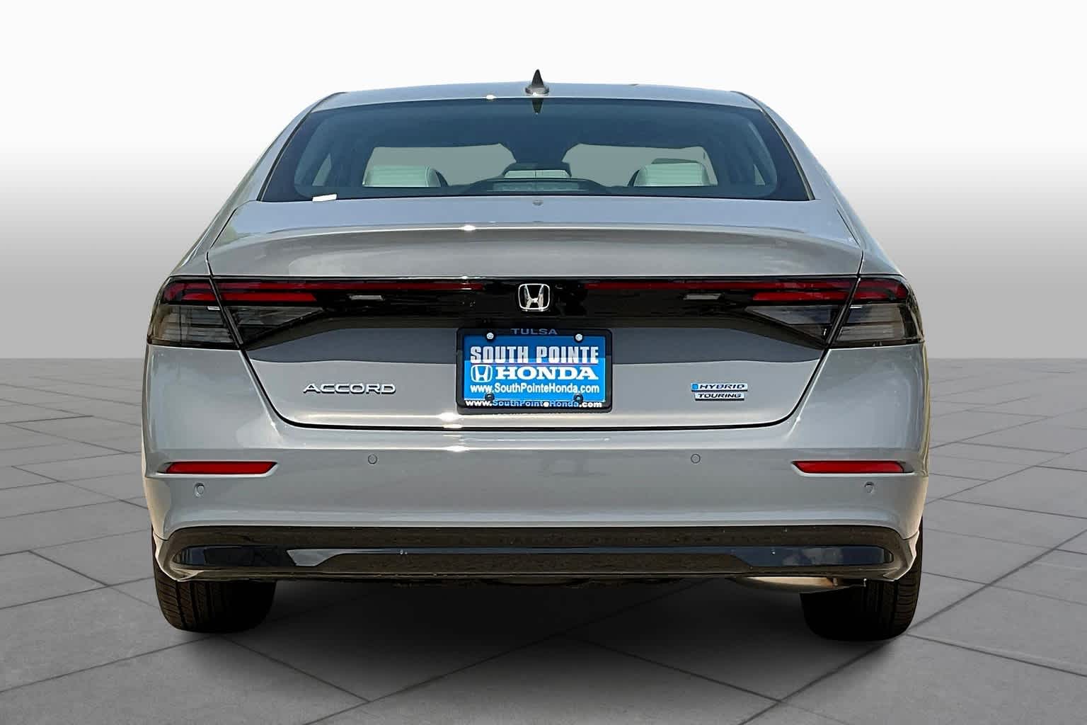 2025 Honda Accord Hybrid Touring photo 4