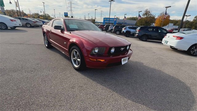 Used 2006 Ford Mustang GT Deluxe with VIN 1ZVHT82HX65129755 for sale in Hales Corners, WI