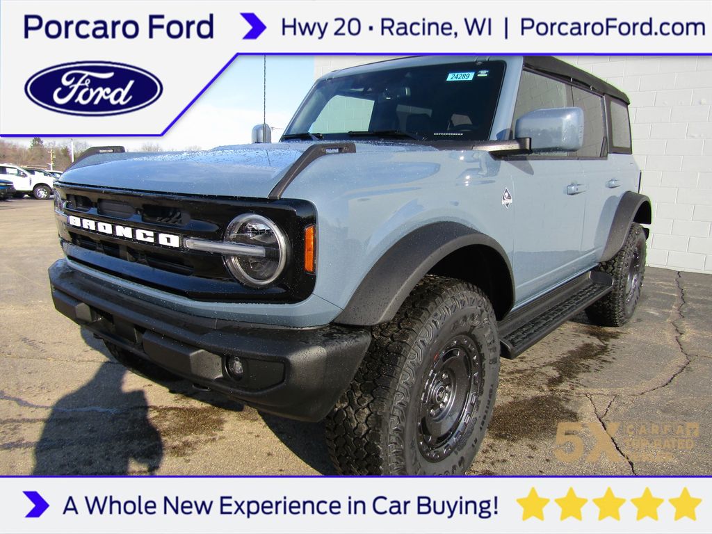 2025 Ford Bronco 4-Door Outer Banks's photo