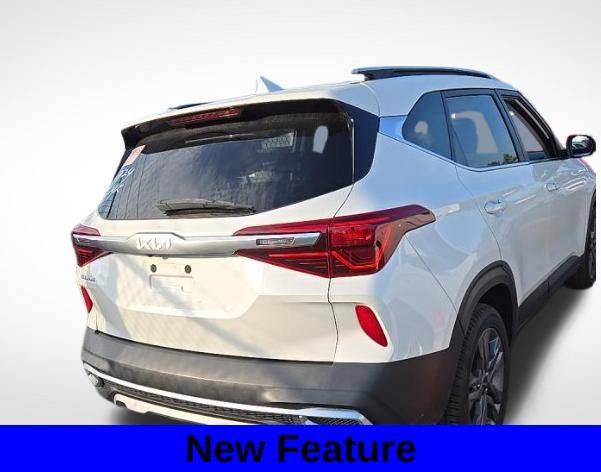 2023 Kia Seltos S photo 2