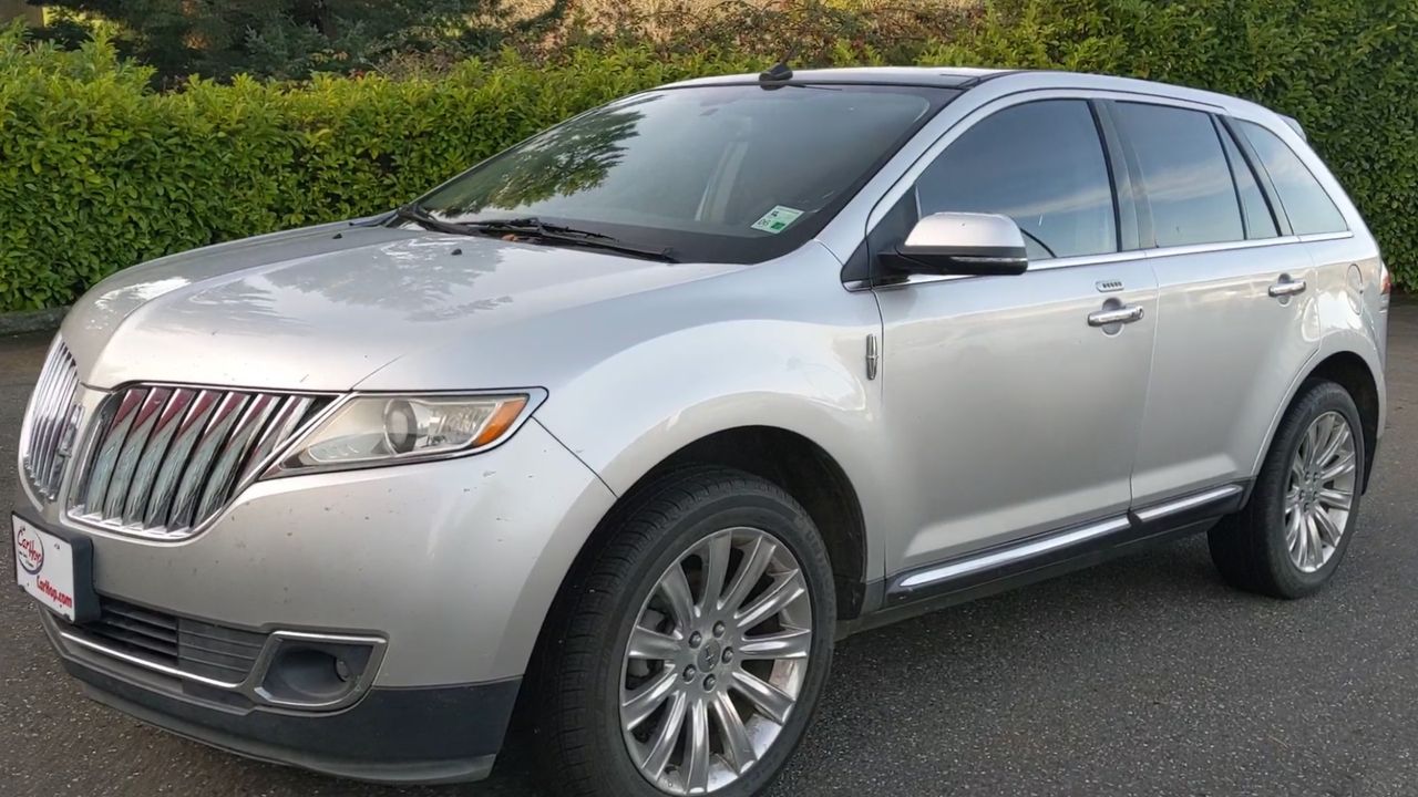 2012 Lincoln MKX photo 3