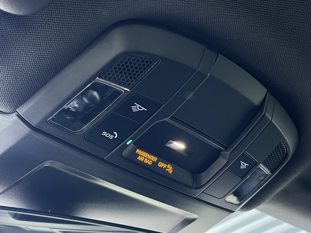 2023 Porsche 911 T photo 21
