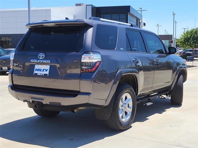 2023 Toyota 4Runner SR5 Premium photo 3