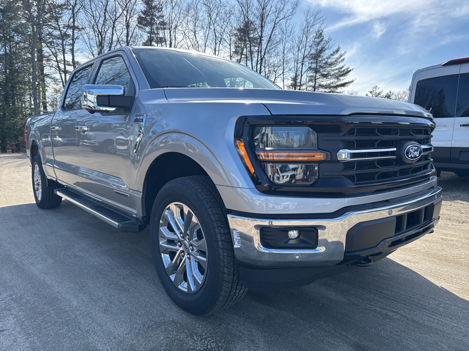 2025 Ford F-150 XLT's photo