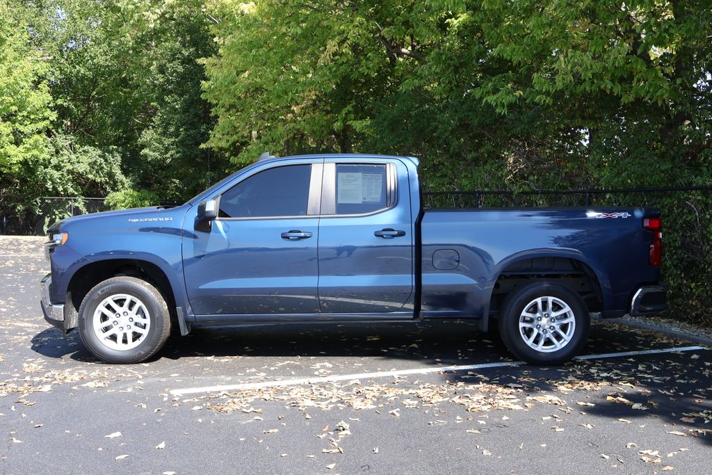 2019 Chevrolet Silverado 1500 LT photo 4