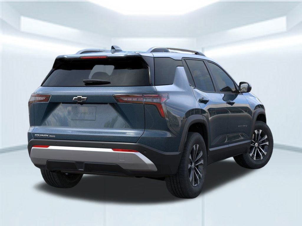 2026 Chevrolet Equinox LT photo 3