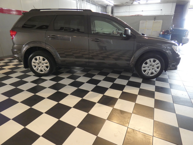 2018 Dodge Journey SE photo 3