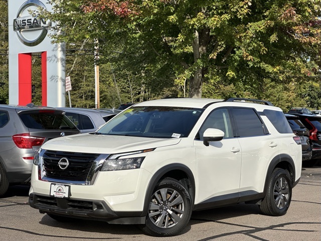 2025 Nissan Pathfinder SV photo 3