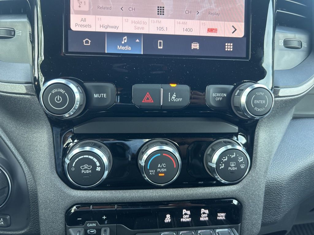 2026 Ram 1500 Tradesman photo 23