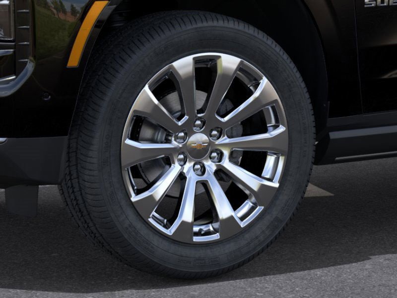 2025 Chevrolet Suburban Premier photo 8