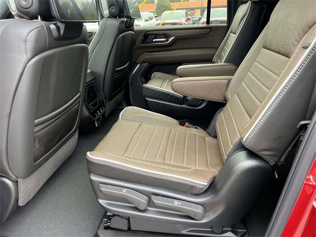 2026 Gmc Yukon XL Denali Ultimate photo 10