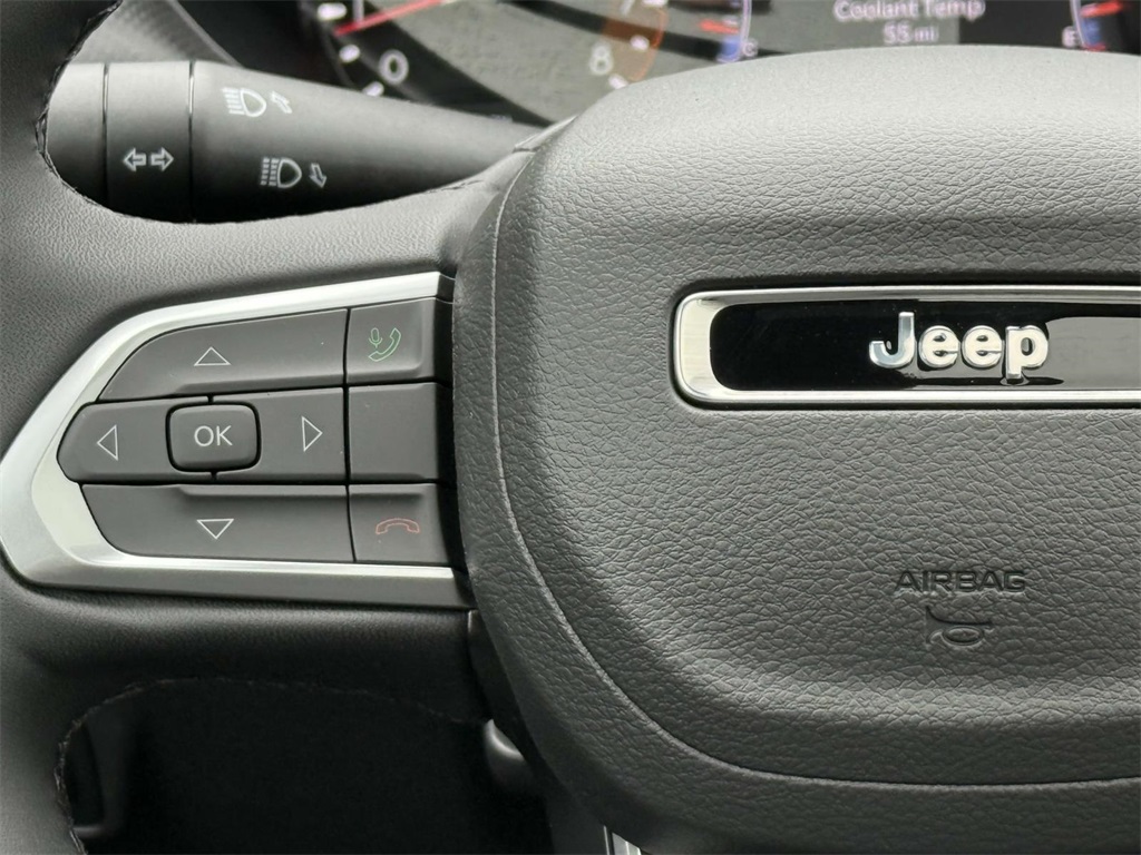 2025 Jeep Compass Limited photo 21