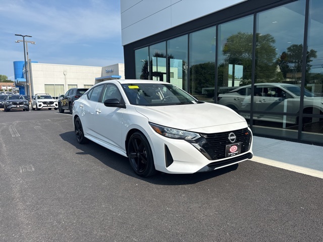 2024 Nissan Sentra SR's photo