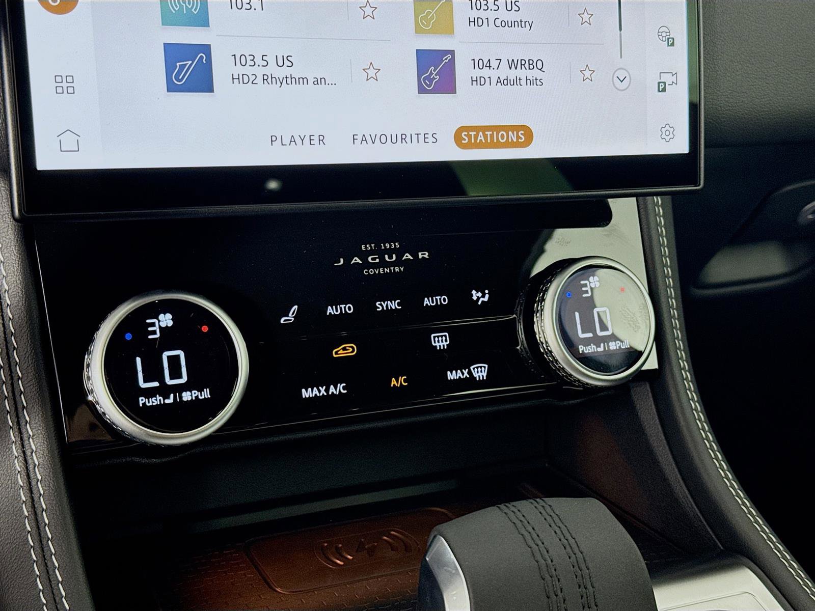 2026 Jaguar F-PACE P250 R-Dynamic S photo 17