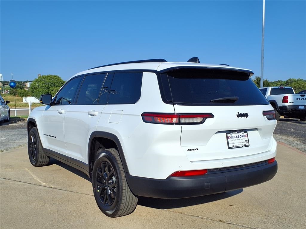 2025 Jeep Grand Cherokee Altitude X photo 4