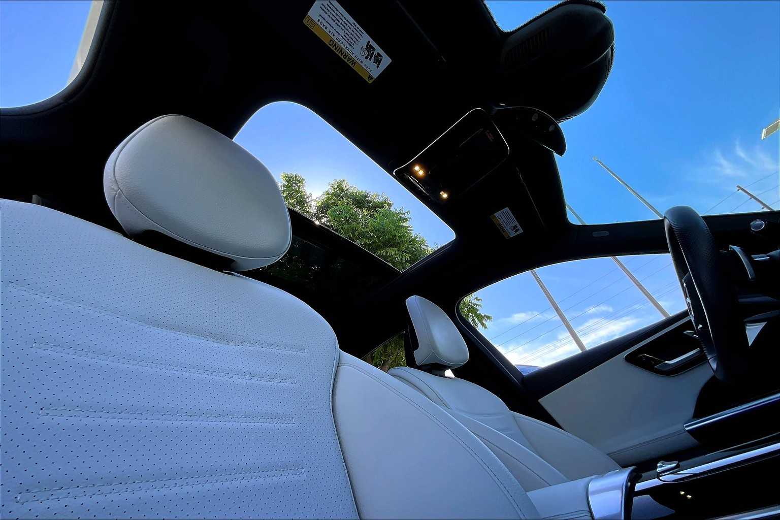 2023 Mercedes Benz C 300 photo 13