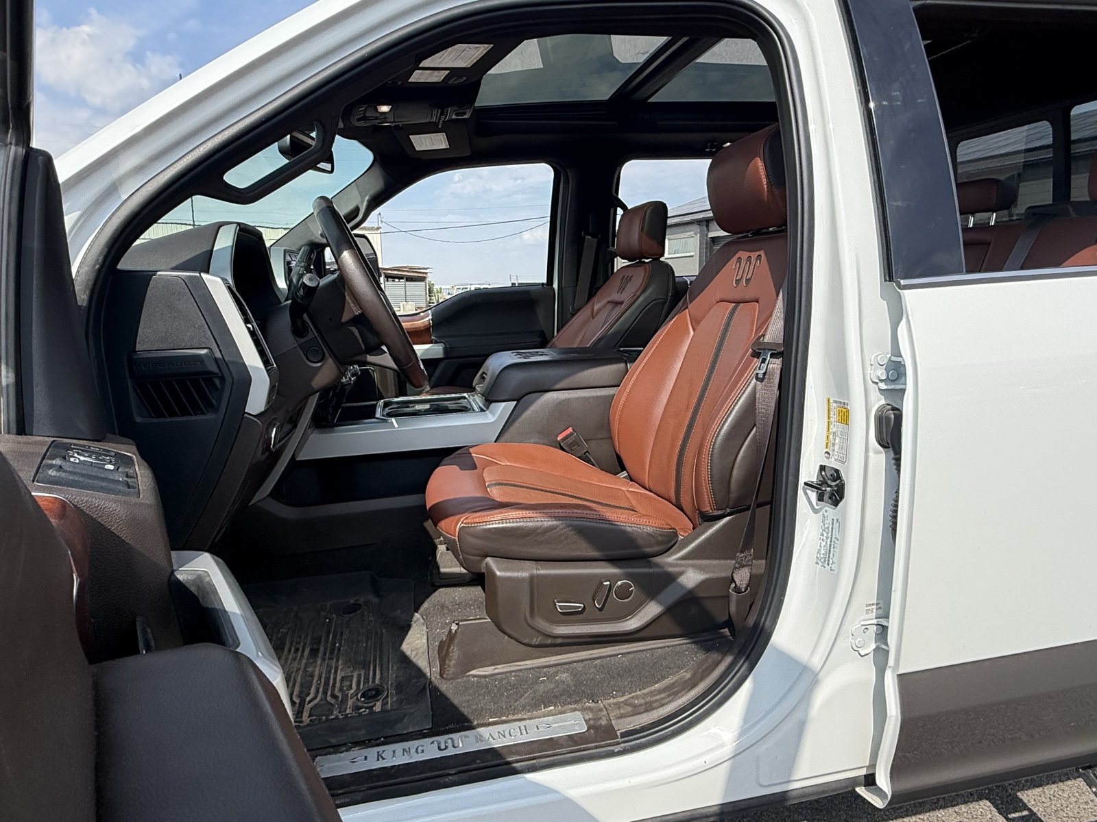 2022 Ford F-350 photo 7