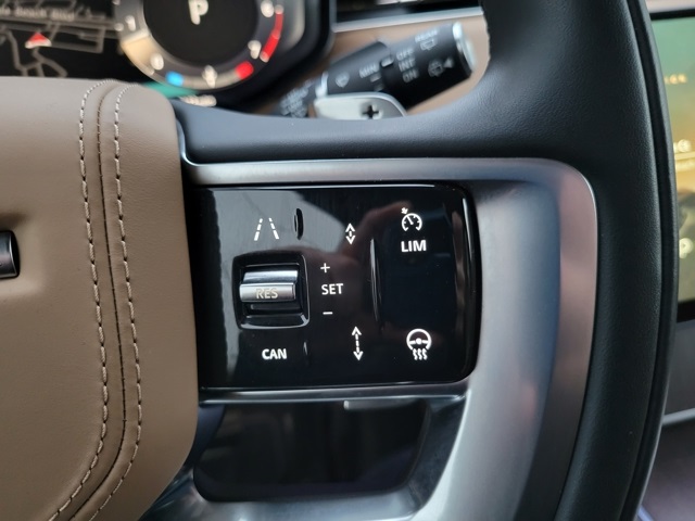 2025 Land Rover Range Rover SE photo 27
