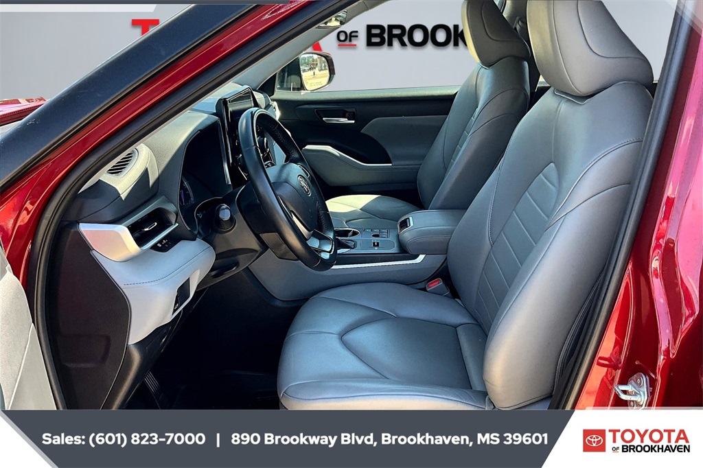 2023 Toyota Highlander Hybrid XLE photo 16