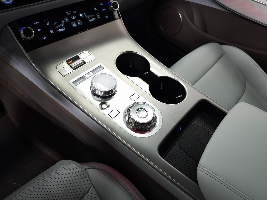 2026 Genesis GV70 2.5T Advanced photo 26