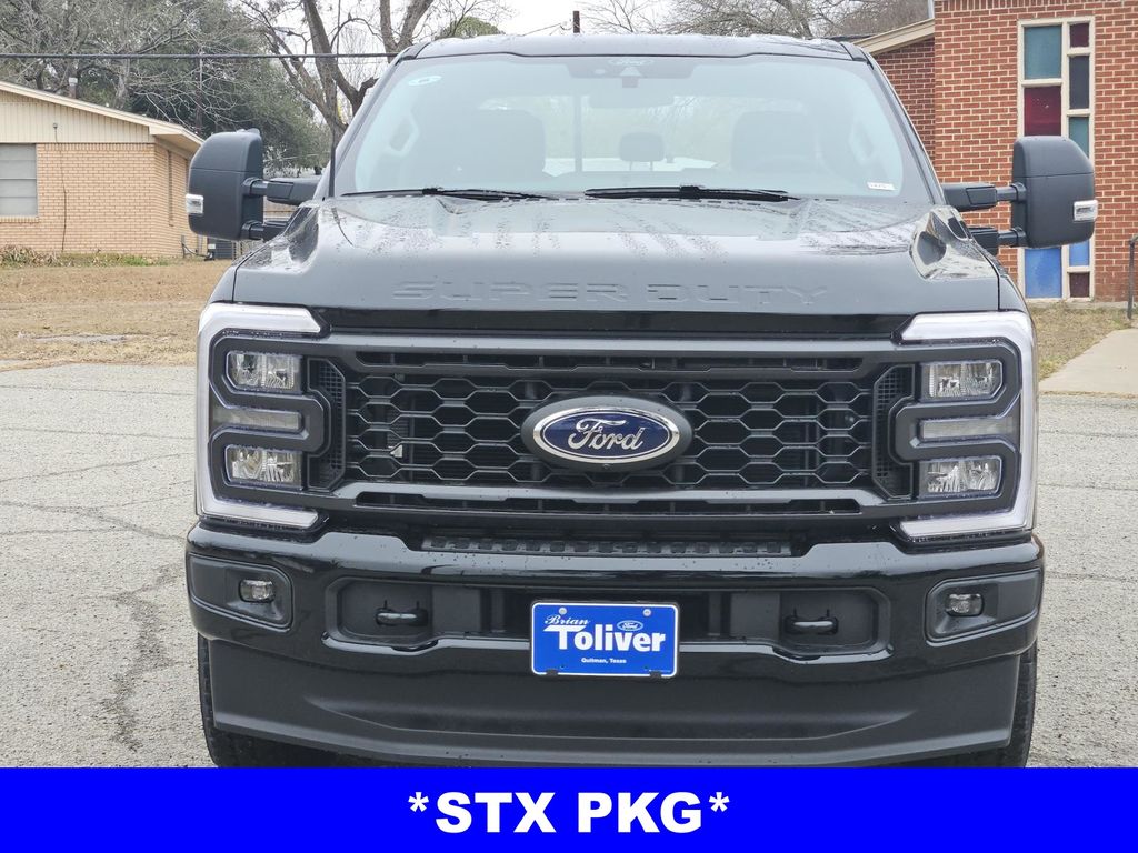 2025 Ford F-250 XL photo 3