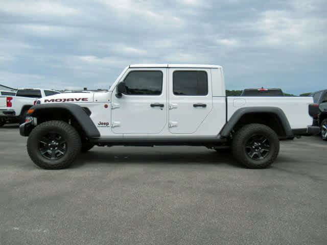2022 Jeep Gladiator Mojave photo 2