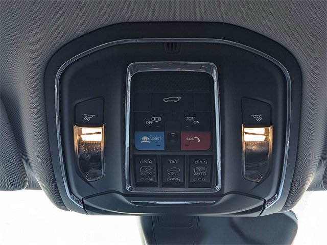 2023 Jeep Grand Cherokee Limited photo 21