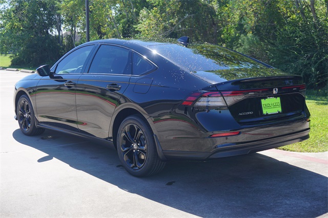 2025 Honda Accord 1.5T SE photo 4
