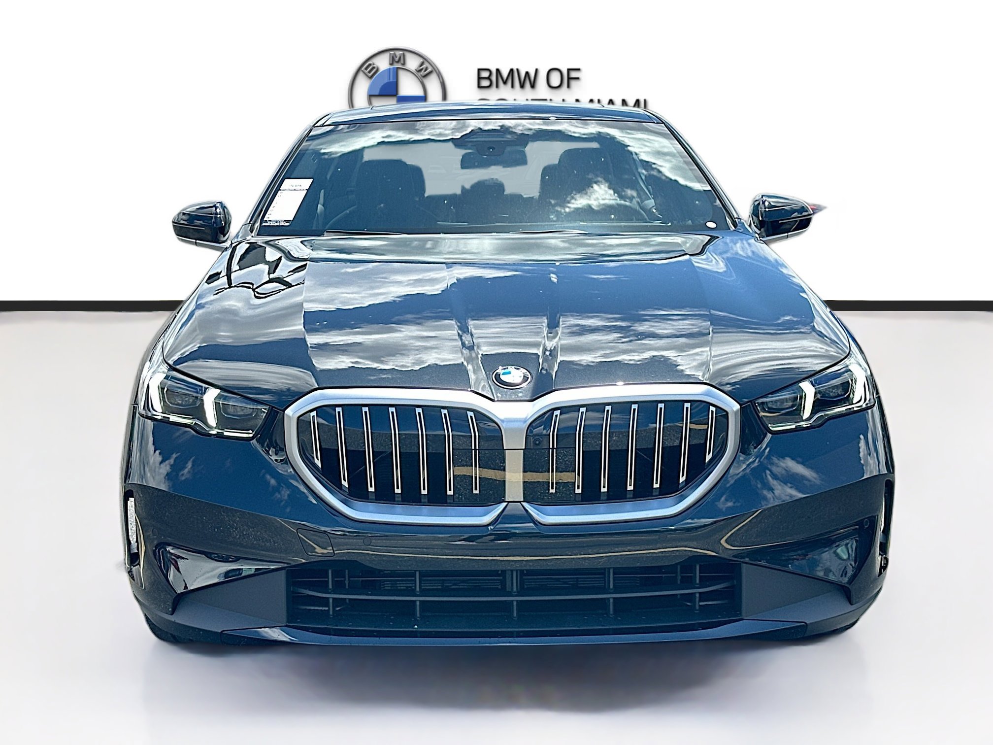 2026 Bmw 530i photo 2