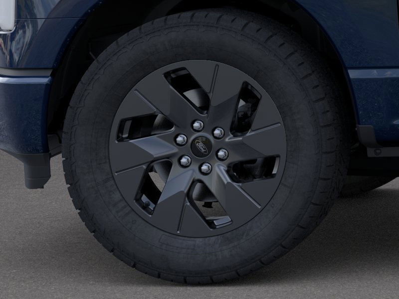 2025 Ford F-150 Lightning photo 18
