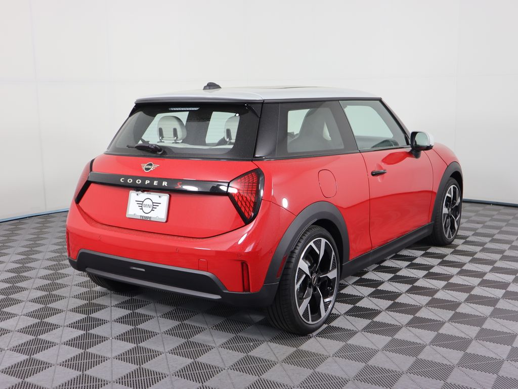 2025 Mini Cooper S Iconic photo 4