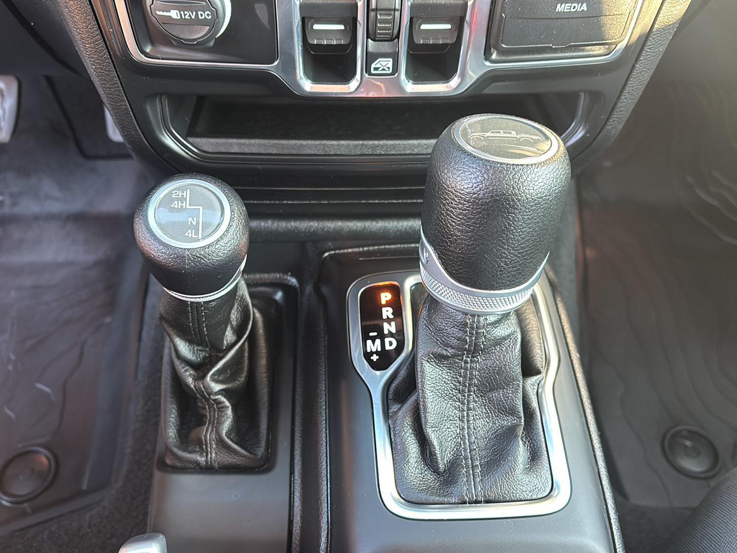 2020 Jeep Gladiator Sport S photo 19